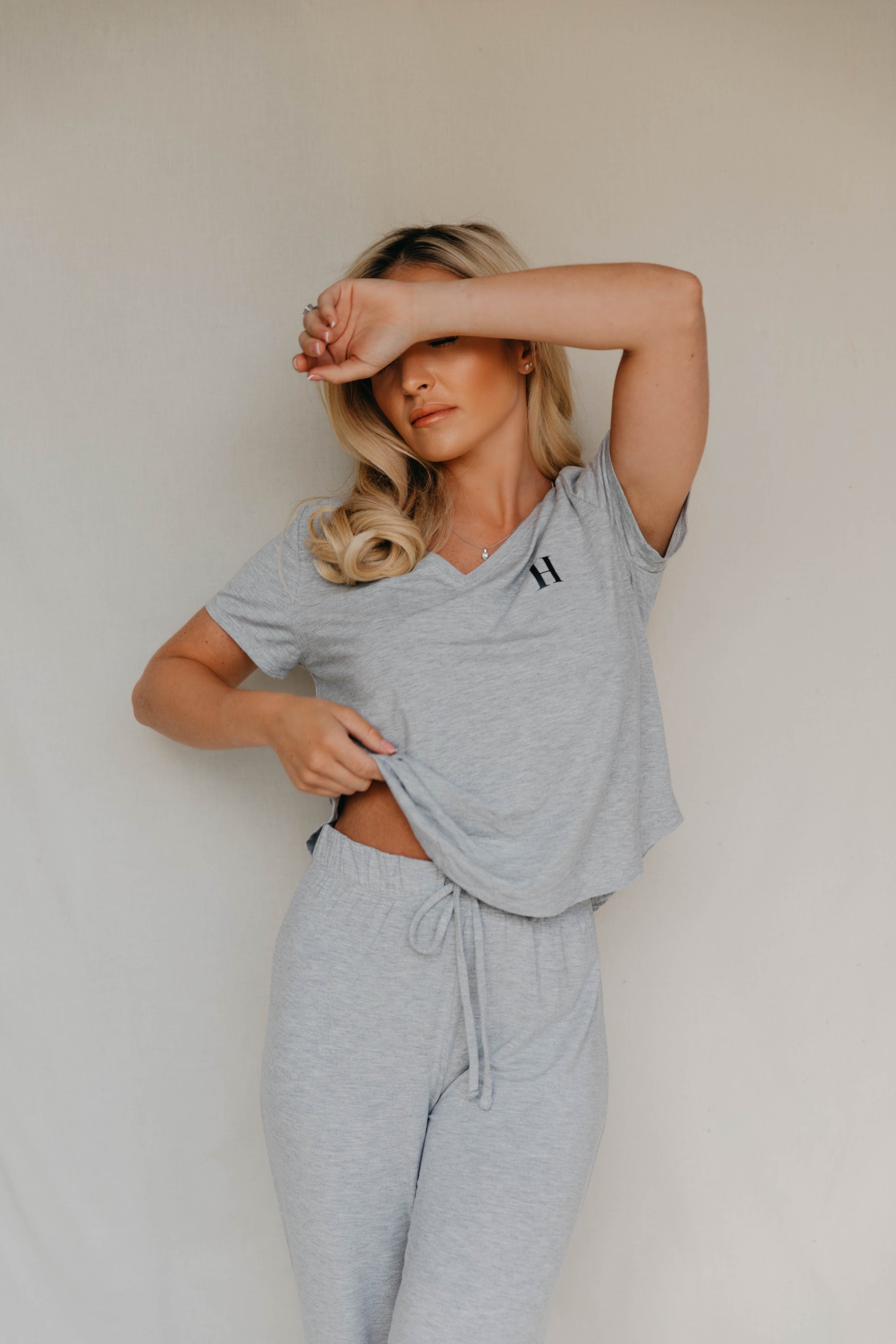 Pebble Grey V-neck t-shirt