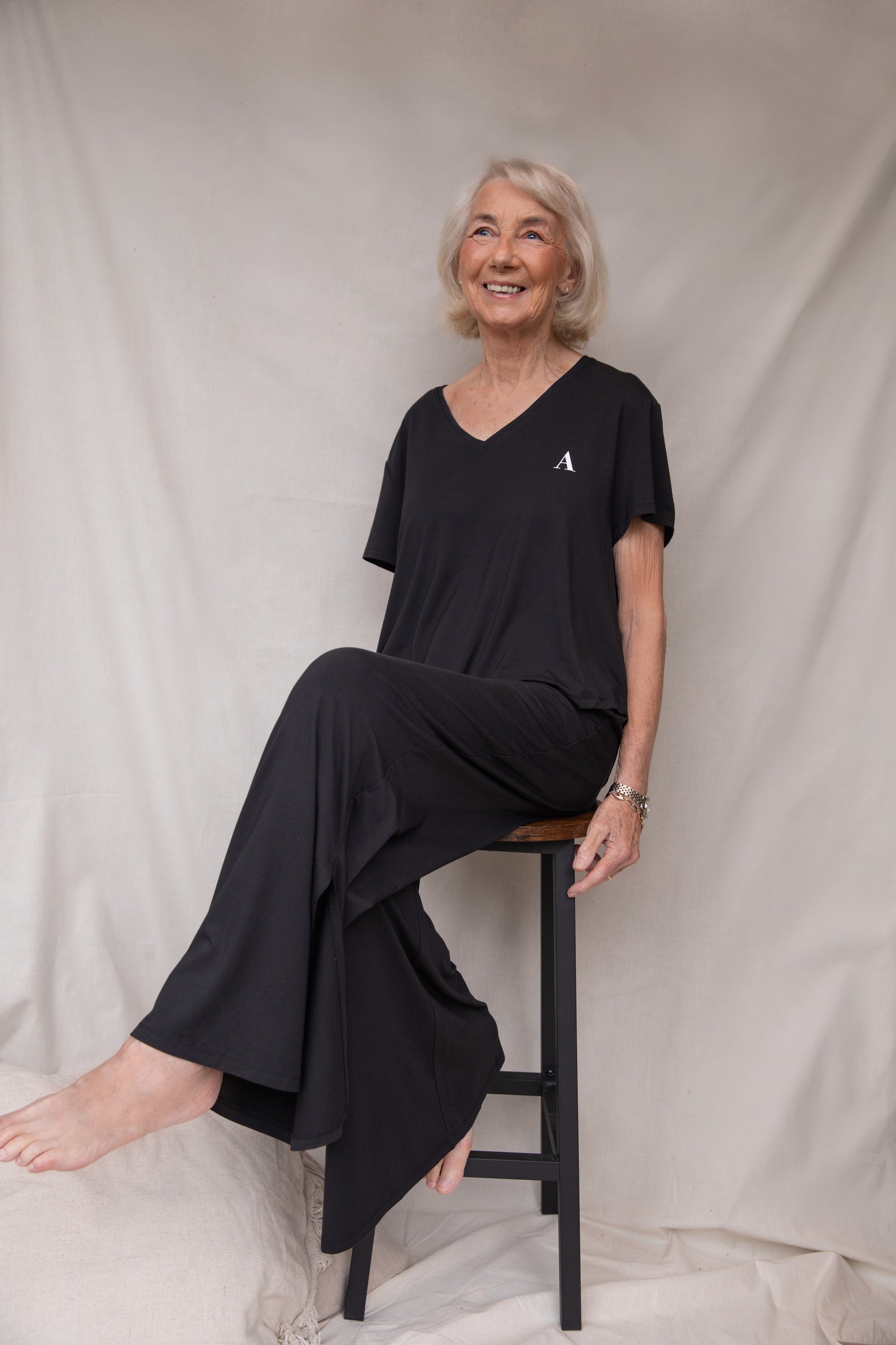 True Black drawstring wide-leg trousers