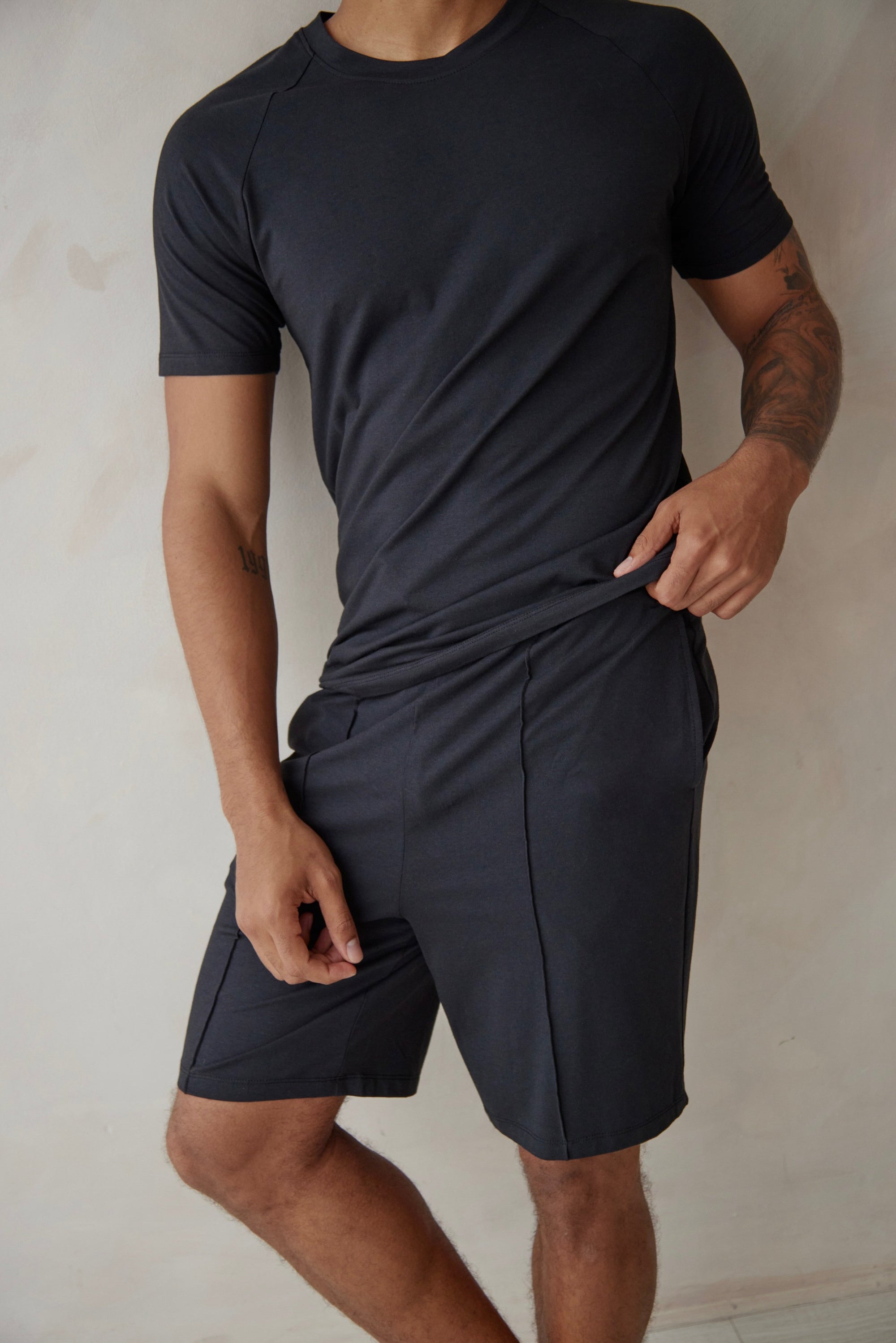 SD MAN True Black t-shirt and short bamboo set