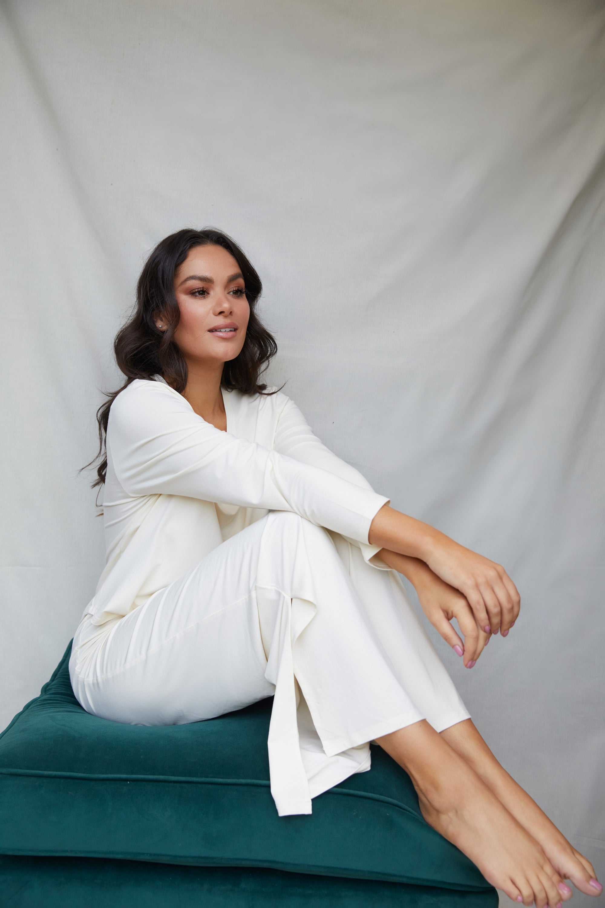 Soft Ivory Long Sleeve V-neck t-shirt