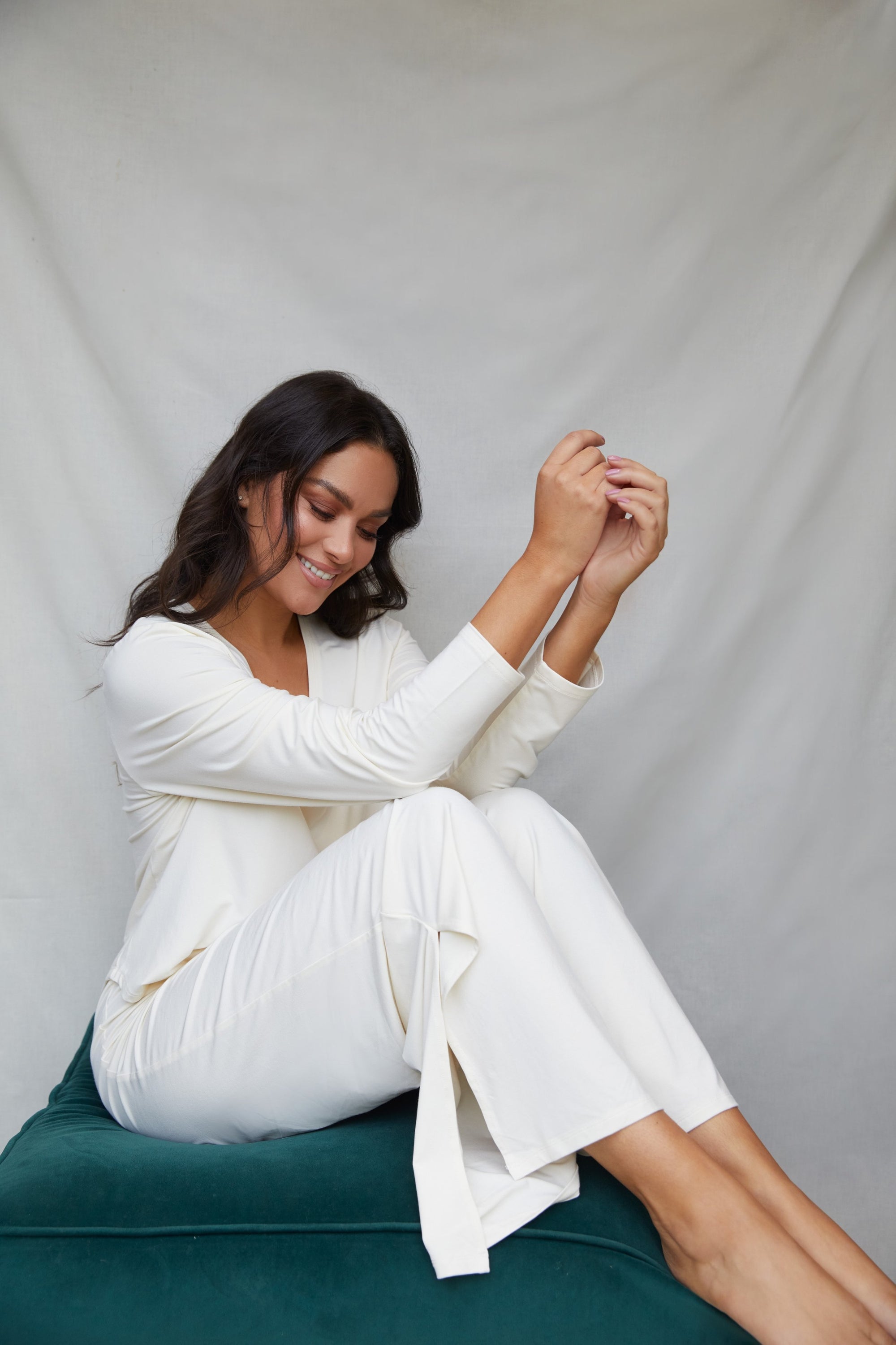 Soft Ivory Long Sleeve V-neck t-shirt