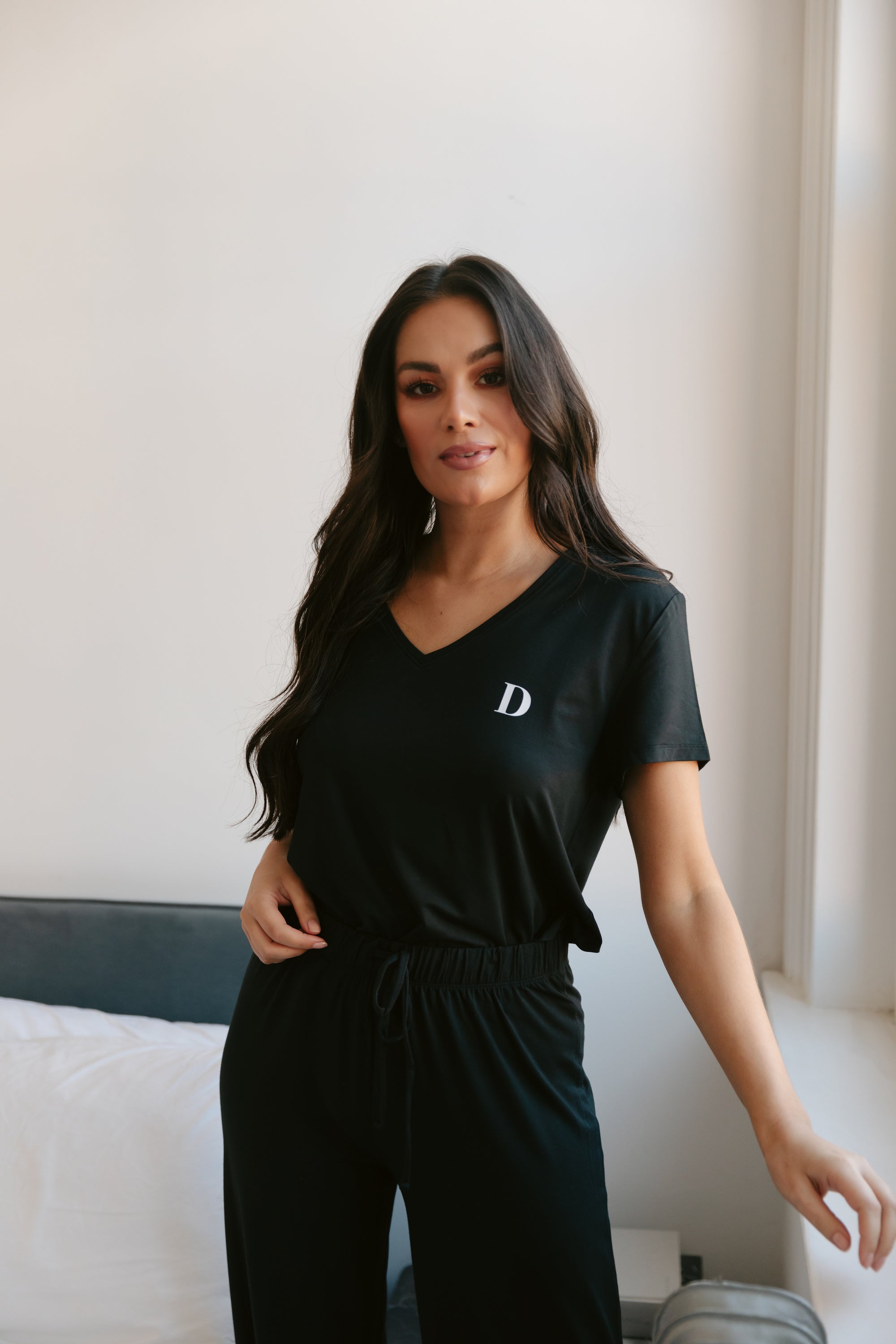 True Black V-neck t-shirt